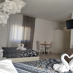 Sweet House Self Check-in 24h Gasthof Cavallasca